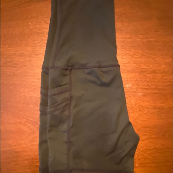 Maternity Short Bundle size small - Picture 11 of 16